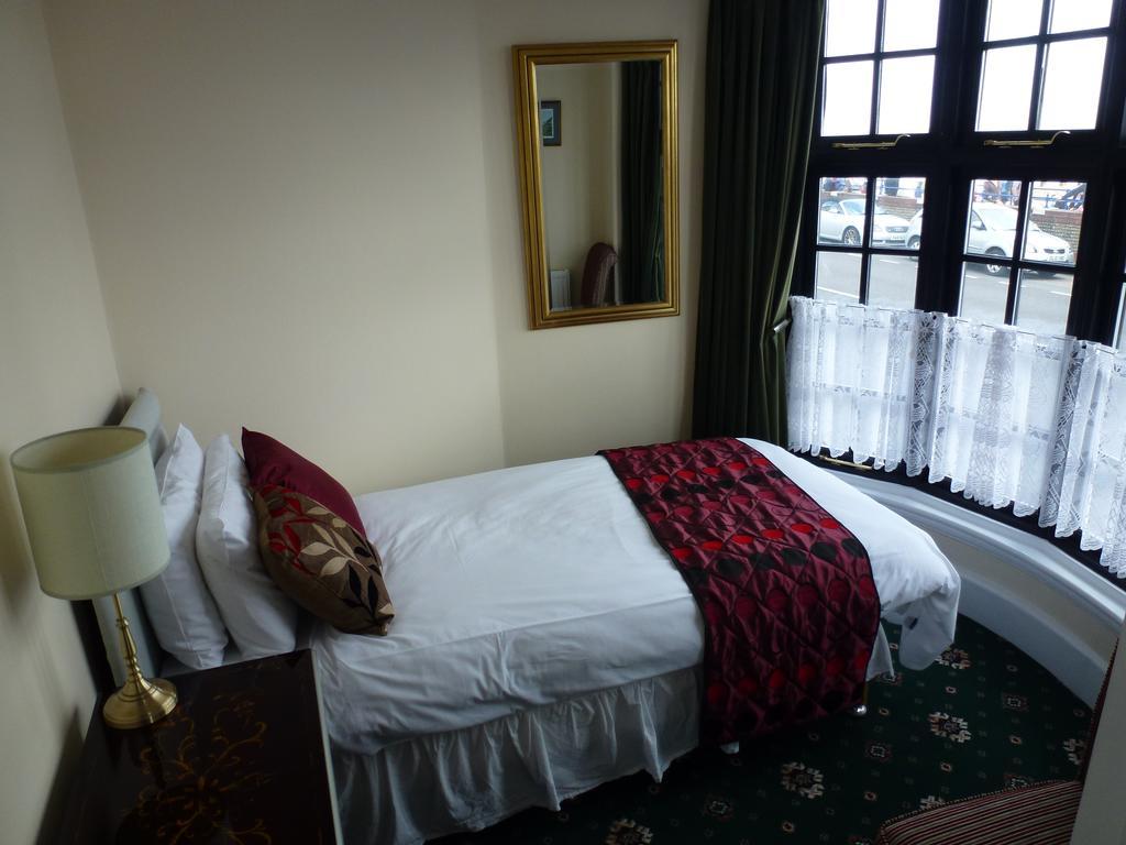 Royal Hotel (Adults Only) Eastbourne Eksteriør billede