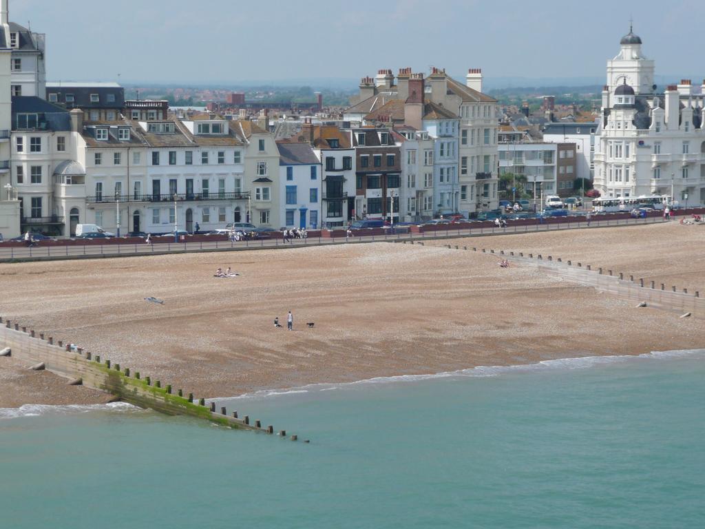 Royal Hotel (Adults Only) Eastbourne Eksteriør billede